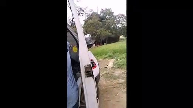 108 एंबुलेंस कर्मी का महिला मरीज को घर छोड़ने के नाम पर खुलेआम सुविधा शुल्क लिया गया है