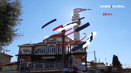 Denizli'de cami minaresi fırtınaya dayanamadı, külahı askıda kaldı