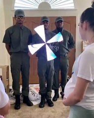 Askerde ölen kocasından son bir armağan alan hamile kadın