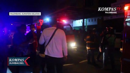 Warung Bakso Terbakar Di Palembang