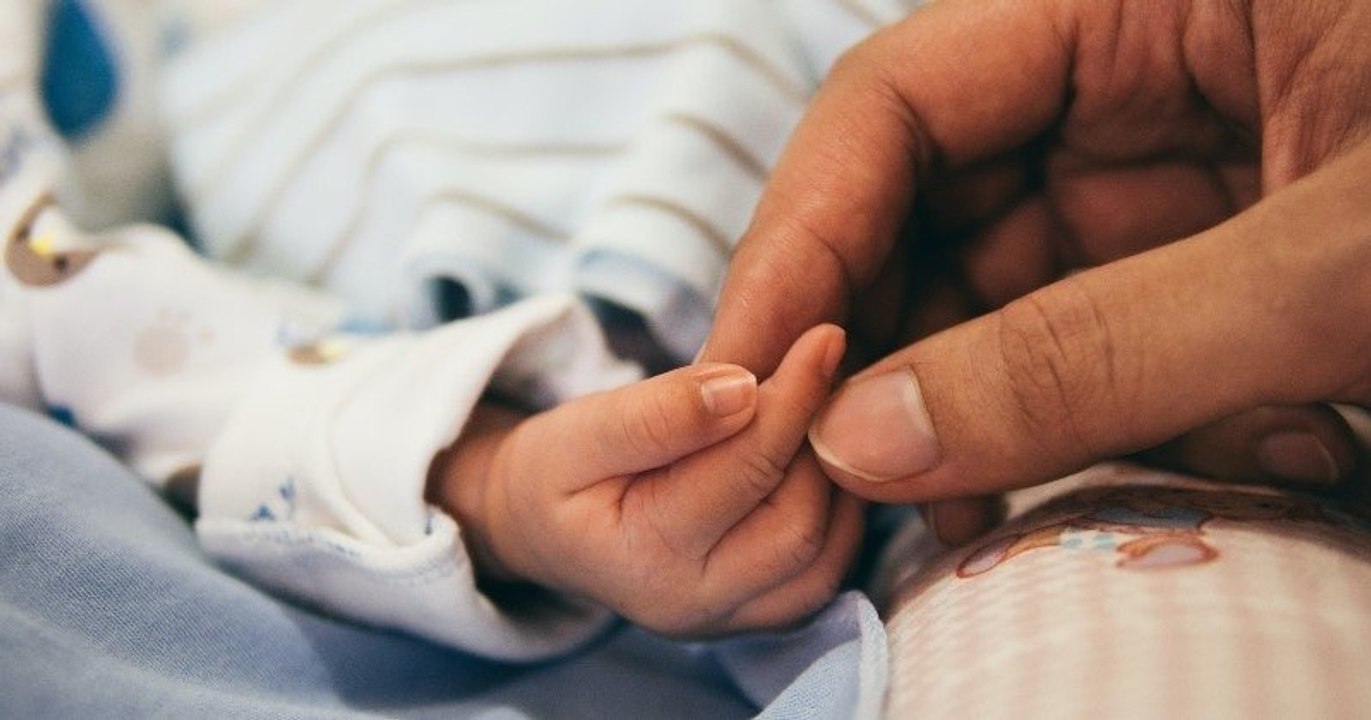 Une petite fille est née suite à une greffe d'utérus, une première en France