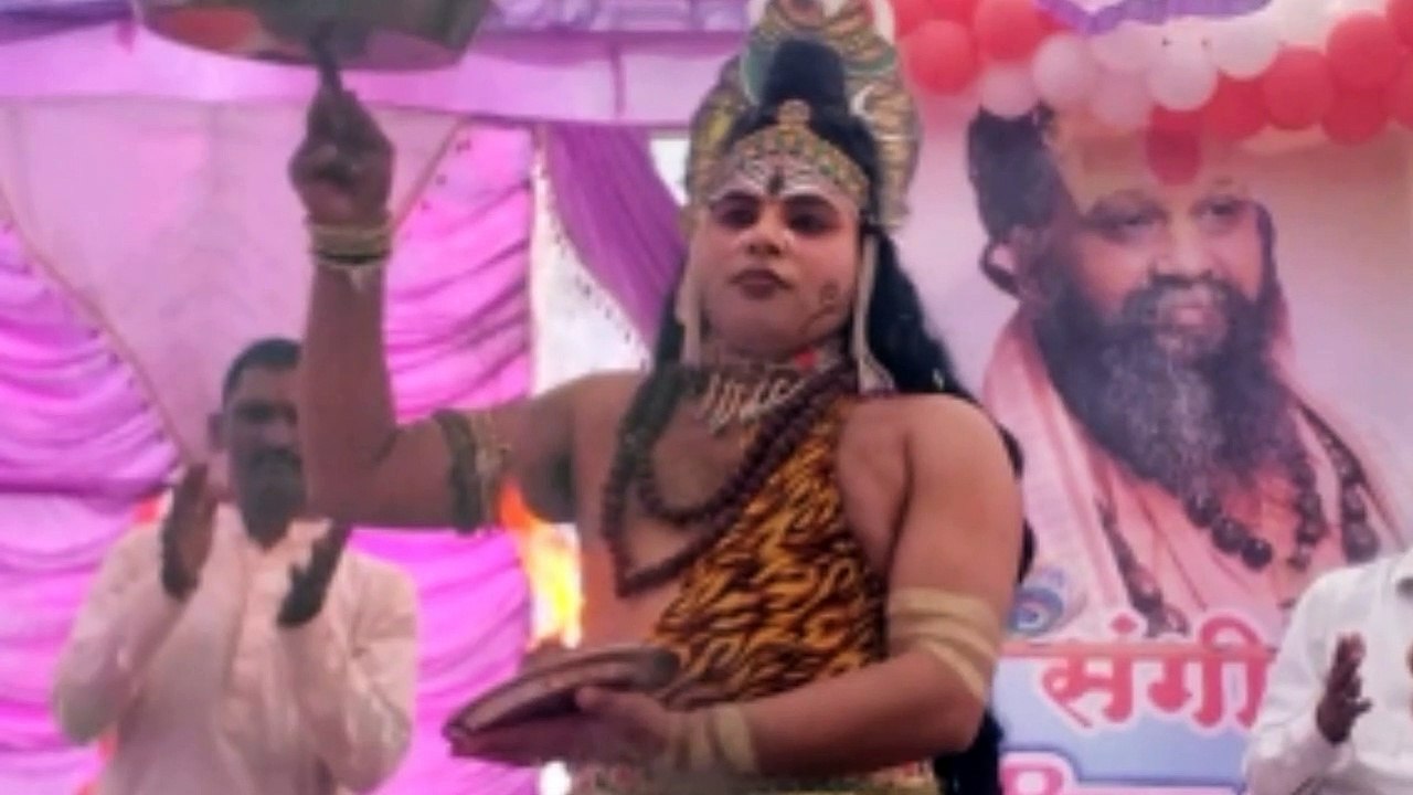 आपकी आस्था ही खोलेगी प्रगति के द्वार, पं. शर्मा- तीसरे दिन संगीतमय भजनों पर झूमे श्रद्धालू