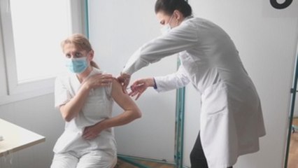 Macedonia del Norte comienza la campaña de vacunación contra la covid-19