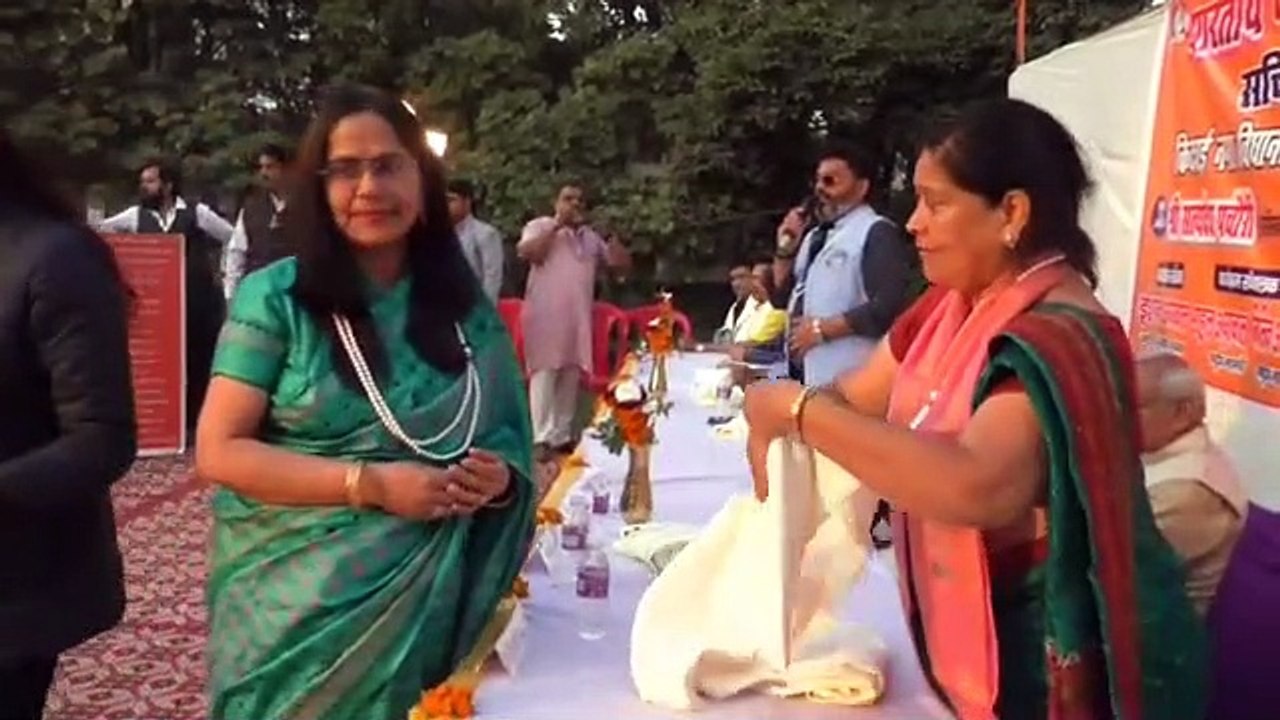 किदवई नगर विधानसभा के प्रबुद्ध व्यापारीजन एवं चिकित्सको का सम्मान समारोह आयोजित किया