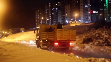 - Atakum'da karla mücadele