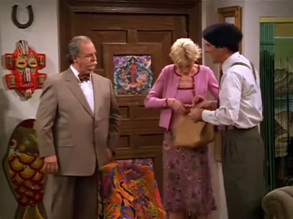 Dharma & Greg 2x14 - "Dharma and Greg on a Hot Tin Roof"