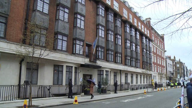 Супруг Елизаветы II принц Филипп угодил в больницу