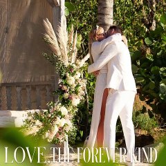 Paris Hilton: Αρραβωνιάστηκε με τον σύντροφό της – Το εντυπωσιακό μονόπετρο