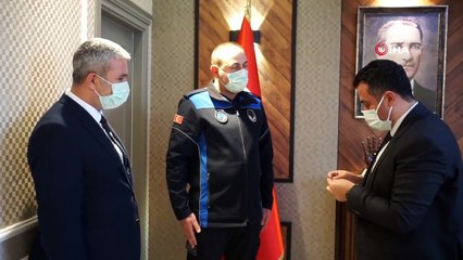 Yeşilırmak'a atlayan vatandaşı kurtaran zabıtaya tebrik