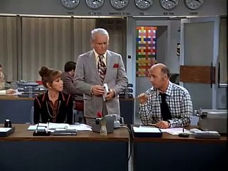 Mary Tyler Moore (S04E15) Happy Birthday, Lou!