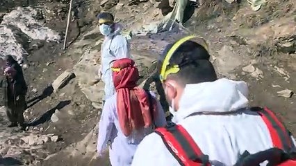 فريق طبي يتحدّى الطقس والريبة للتلقيح ضد كورونا في قرى تركية نائية