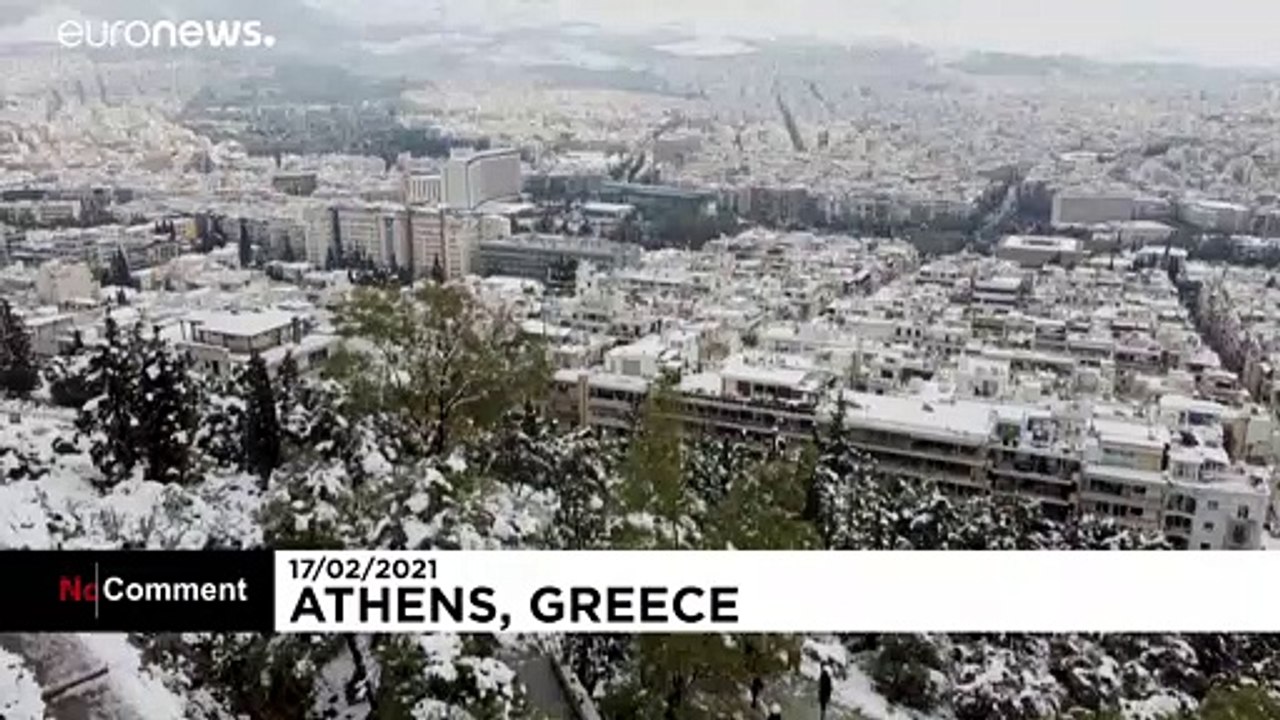 So viel weiß wie selten: Athen versinkt im Schnee