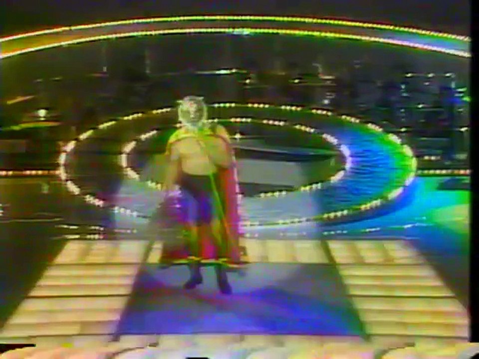 Satoru Sayama sings