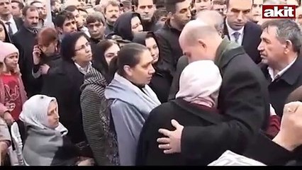 Süleyman Soylu gözyaşlarını tutamadı