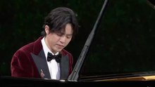 指尖流淌音符 足尖绽放优雅 李云迪弹奏《我爱你中国》 谭元元惊艳起舞！