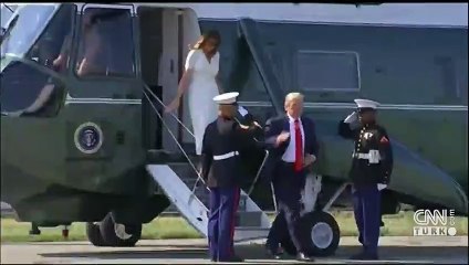 Trump'ın eski oteli böyle yıkıldı