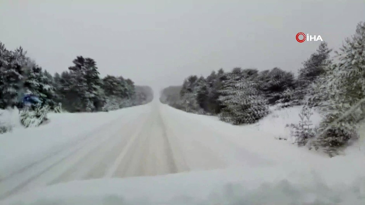 Kar yağışı ulaşımda aksamalara neden oldu