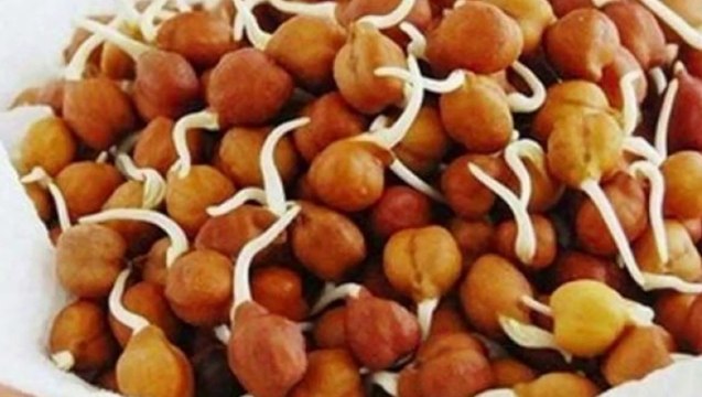 जानें खाली पेट भीगे हुए चने खाने से शरीर में क्या होता है - Benefits of Eating Black Chickpea