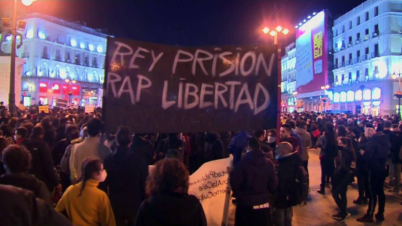 Freiheit für Pablo Hasel - Spanier demonstrieren gegen Gerichtsurteil