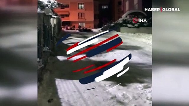 Karda kayma eğlencesi beton direkte bitti