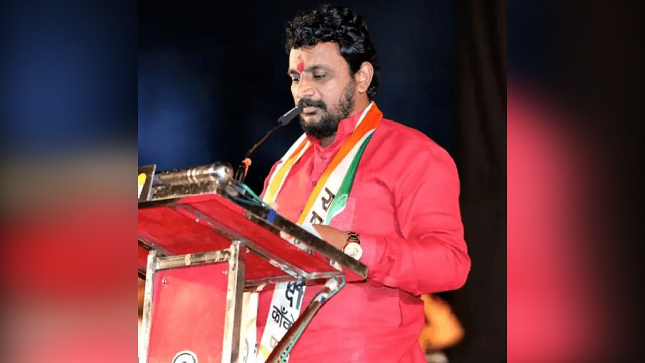 NCP MLA Amol Mitkari Lashes Out At BJP’s Gopichand Padalkar In A Speech At Sangli