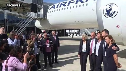 Perte massive pour Air France-KLM après un choc du Covid-19 "sans précédent"