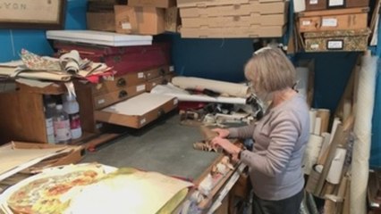Tras más de 100 años, el último taller de abanicos de París roza la desaparición