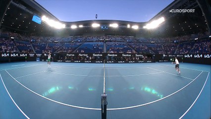 Karatsev n'a pas démérité, mais Djoko était trop fort : le résumé d'une demie à sens unique