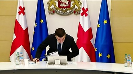 Távozik a grúz kormányfő, nehogy elmélyüljön a válság