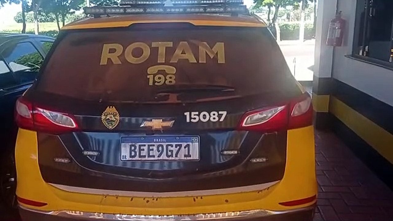 Rotam da PRE de Cascavel realiza apreensão de agrotóxicos contrabandeados na PR-488, em Diamante do Oeste