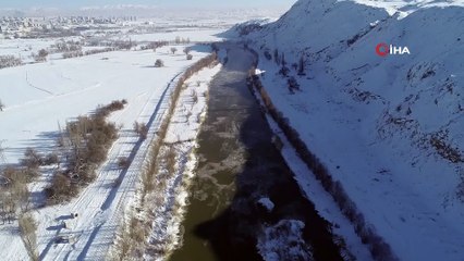 Türkiye'nin En Uzun Nehri Kızılırmak Kısmen Dondu