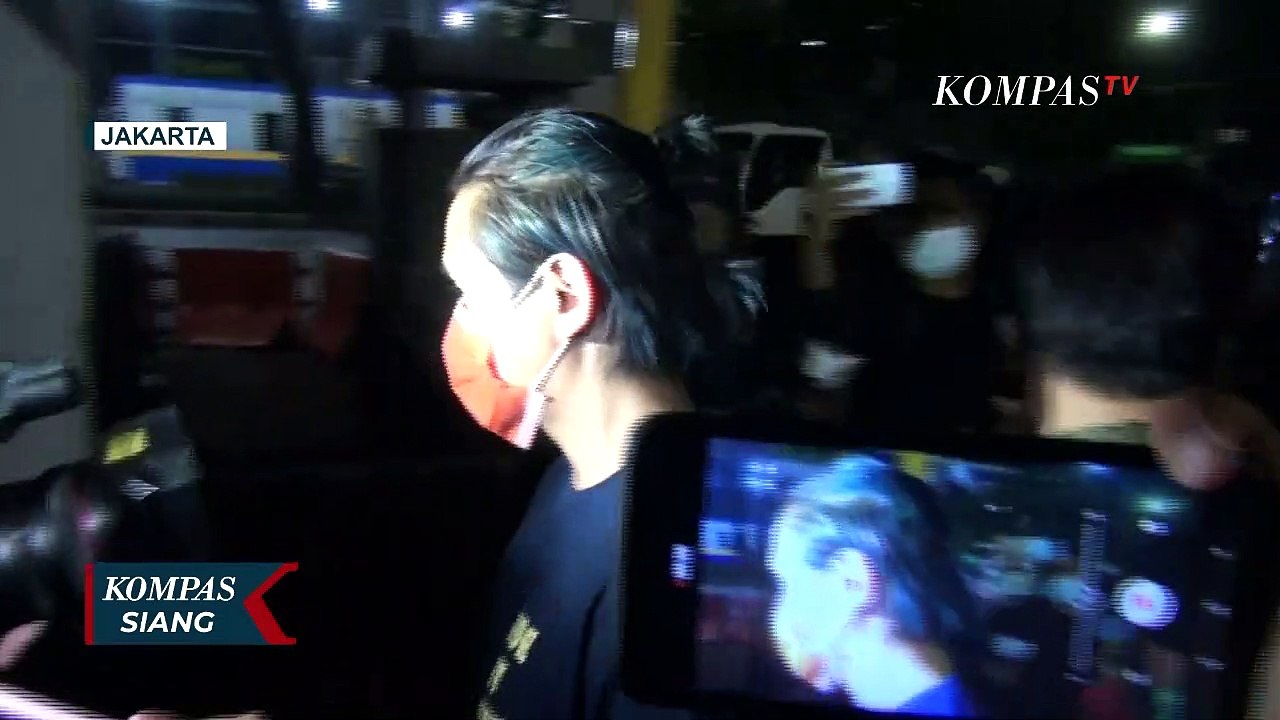 Artis Jennifer Jill Tersangka Kasus Narkoba, Nikita Mirzani Jenguk