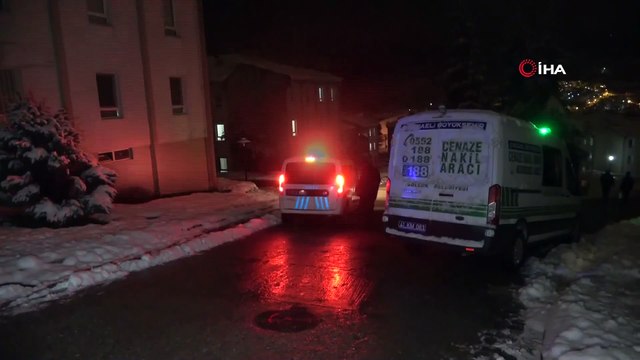 Sevgilisi tarafından öldürülen kadının ablası cinayeti önlemek için namluya sarılmış