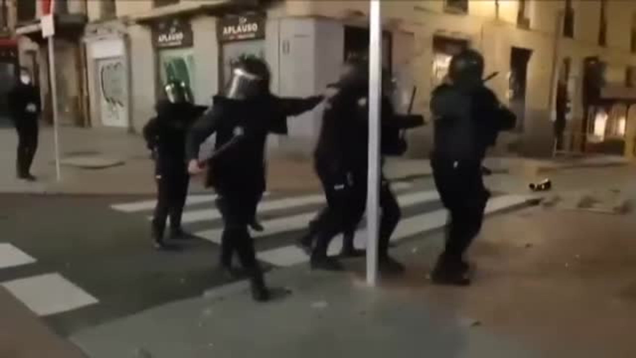Los disturbios dejan innumerables destrozos en el centro de Madrid