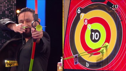Qui gagnera au tir à l'arc entre Yannis, Arthur et Cyril Hanouna ?