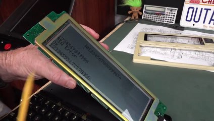 EEVblog 1376 - Tandy 102 Vintage Computer REPAIR