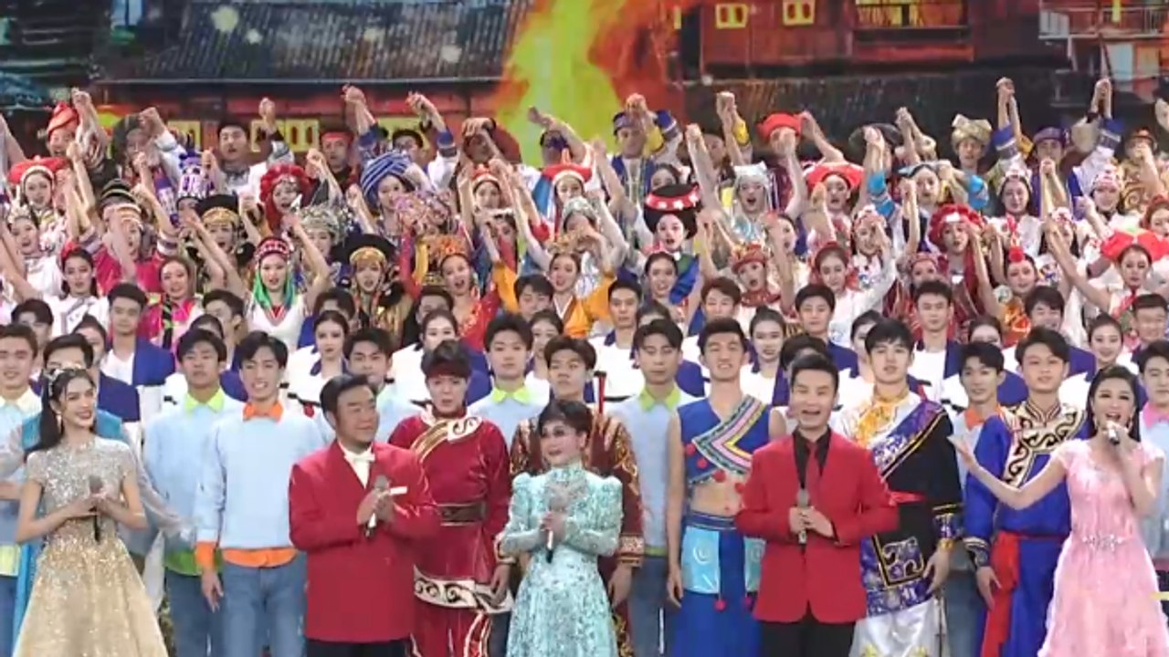 《中央广播电视总台2021年春节联欢晚会》 4/4