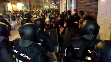 Download Video: Segunda jornada de incidentes en Valencia en protesta por Hasel