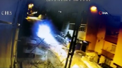 Pendik’te otomobil hırsızlığı kamerada...Önce göbek kilidini çaldılar, sonra anahtar çektirerek otomobili çaldılar