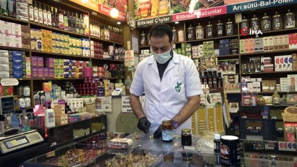 Özel olarak hazırlanıyor, kavanozu 250 liradan satılıyor