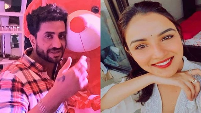 Bigg Boss 14 Finale: Aly Goni ने बड़ा टैडी लेकर Jasmin से कही कमाल की बात | FilmiBeat