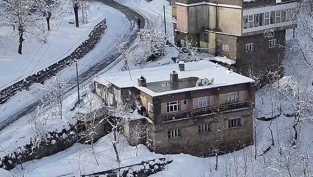 BİTLİS - Doğu'daki 4 ilde 314 yerleşim birimine ulaşım sağlanamıyor