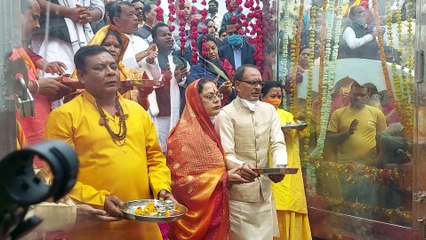 पवित्र नगरी अमरकंटक मेंमुख्यमंत्री ने की माँ नर्मदा की पूजा अर्चना