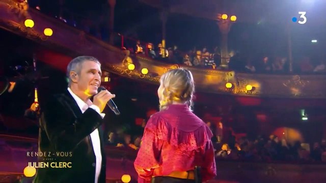Julien Clerc et Gloria chantent La chanson d'Emilie et du grand oiseau sur France 3
