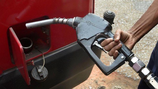 Petrol Smuggling at India-Nepal Border, as price differs