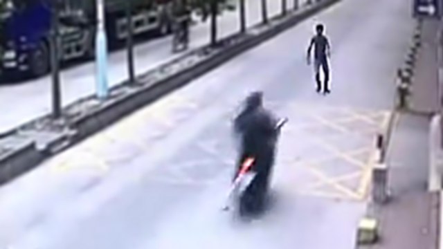 Un ninja récupère son téléphone volé