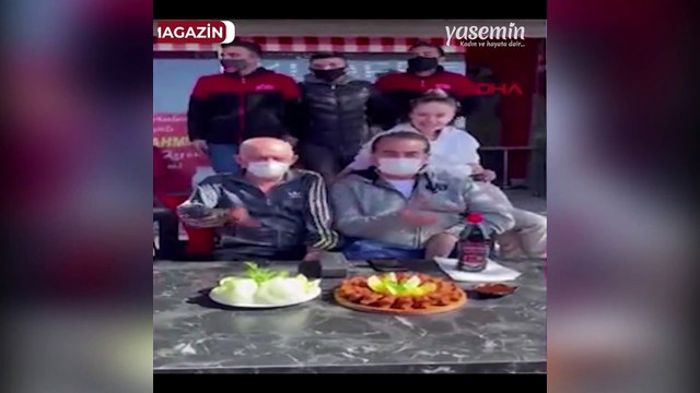 İbrahim Tatlıses, Bodrum'da 500 kilo çiğ köfte dağıttı