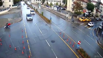 Trafik kazası kameralara böyle yansıdı