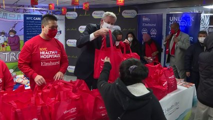 New York Belediye Başkanı, Çin Yeni Yılı kutlamaları kapsamında yemek dağıttı