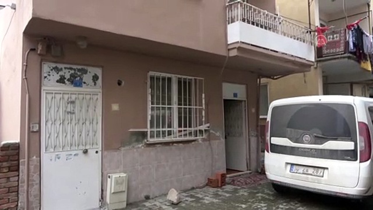 BURSA - Evde ölü bulunan kadının ağabeyi ve yengesi gözaltına alındı